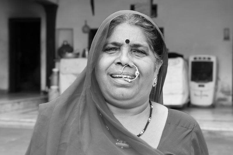 Industry and Violation of Human Right to Water - Chandri Bai, aged 55 years, resident of Bichhadi, Udaipur district, Rajasthan, explaining the problems regarding health challenges resulting from contaminated drinking water in the village